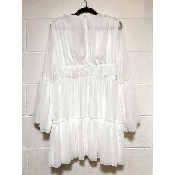 MISS ORD PLUNGING NECK BELL SLEEVE DRESS - Picture 8 of 8